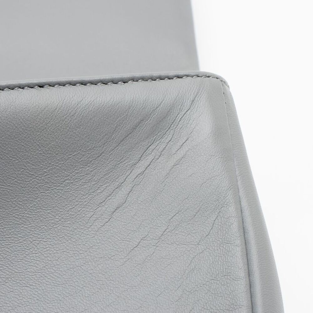 Burberry Quilted Lambskin TB Lola Chain Small Crossbody - Picture 10 of 12